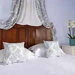 Pitiana Hotel